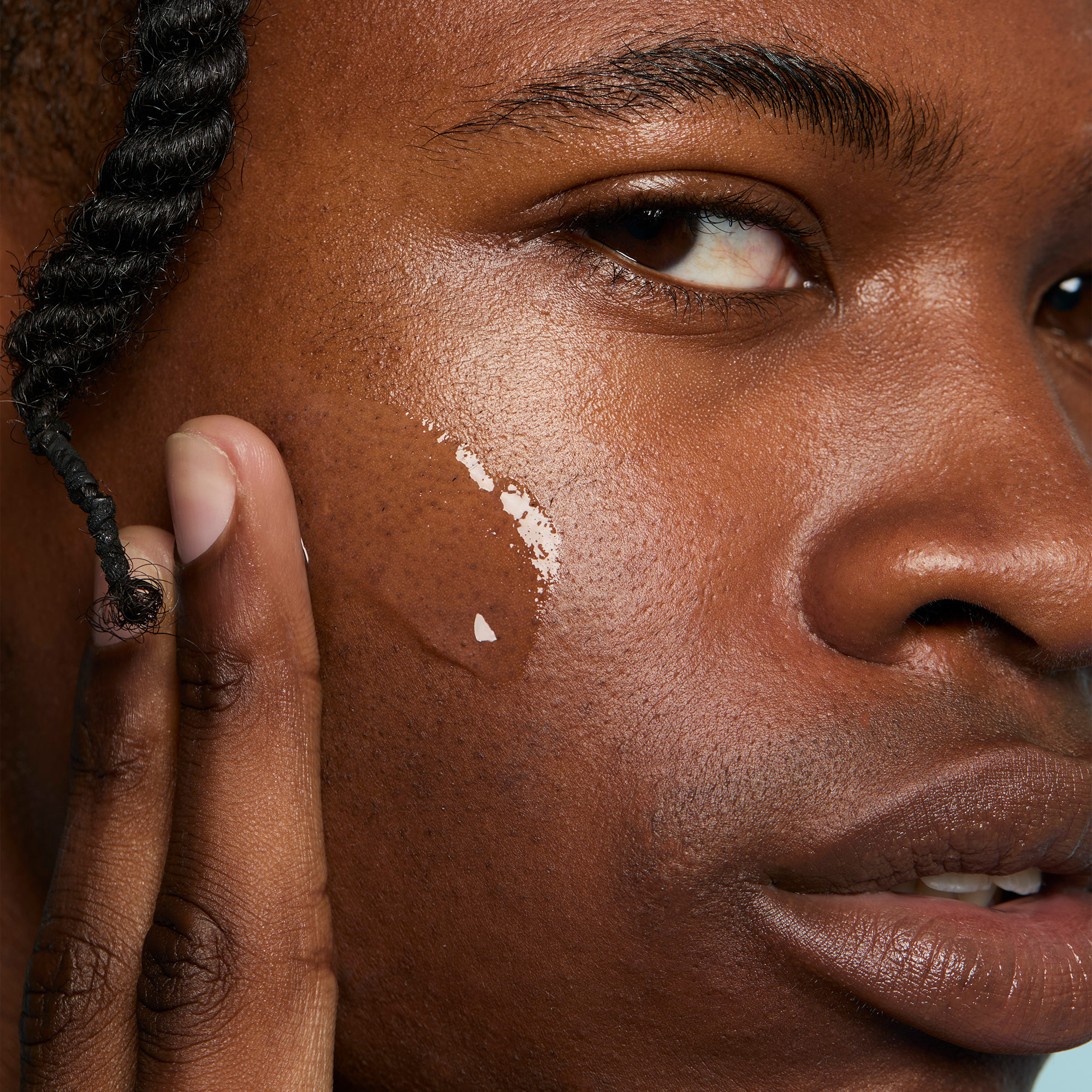 Hydrating Gel Moisturizer with Electrolytes L8